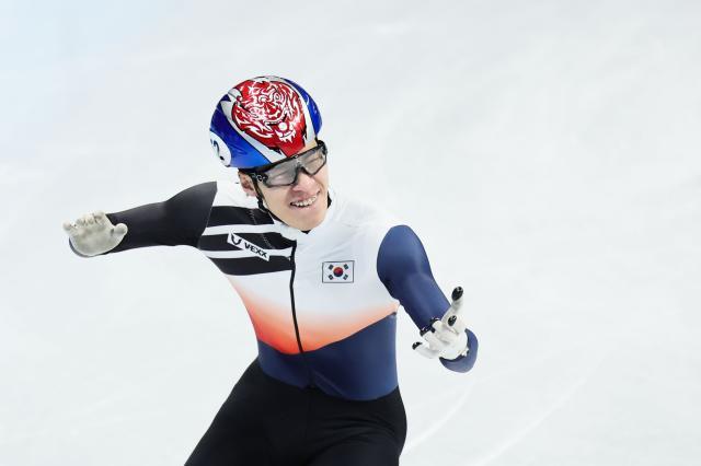 星空体育在线-韩名宿为黄大宪摘金落泪 夺冠背后借乔丹名言打气